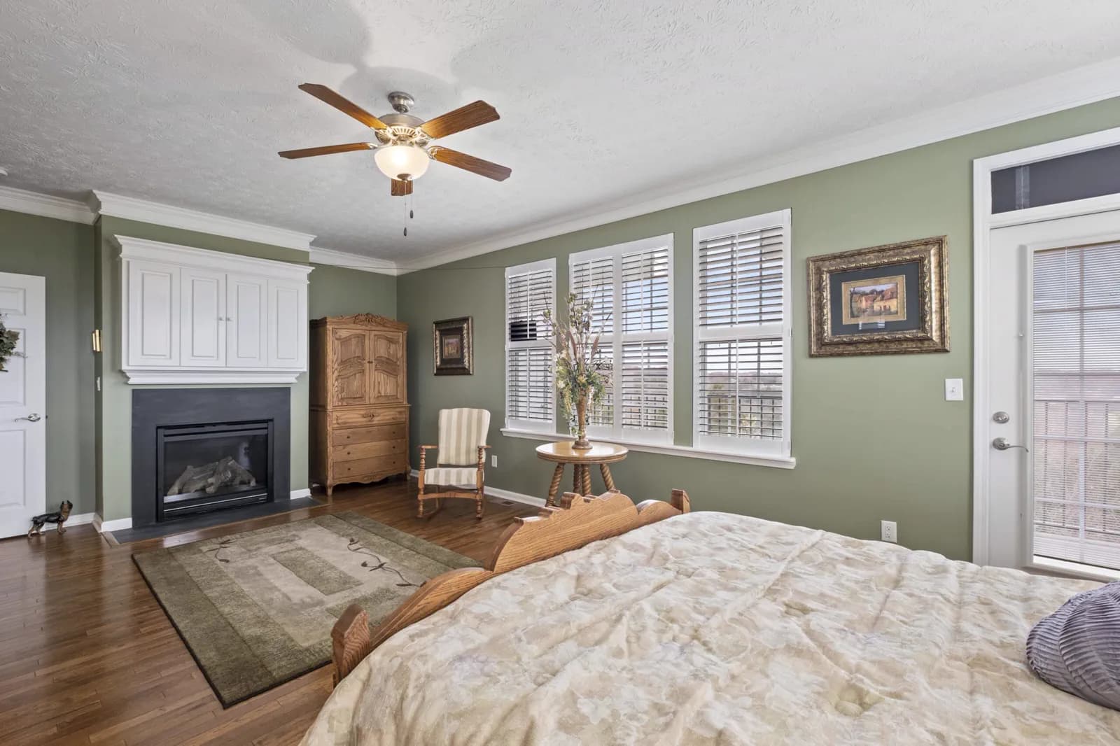 Project 1 real estate photo 6