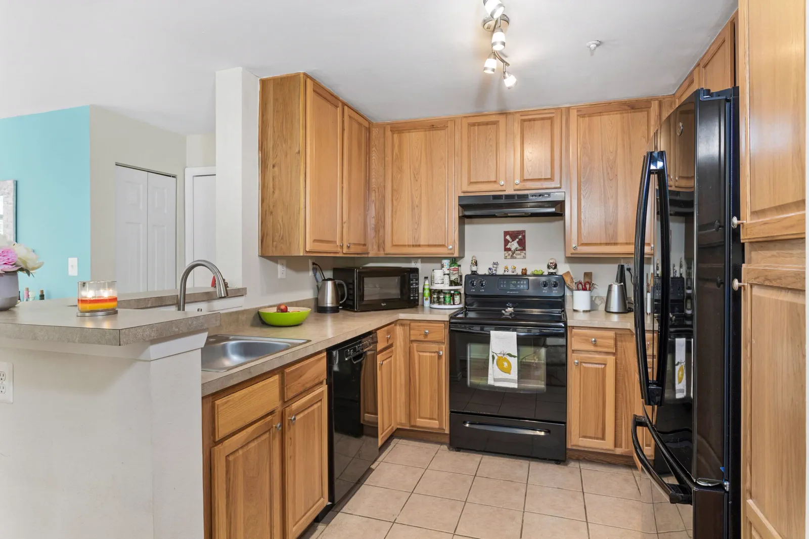 Project 4 real estate photo 7