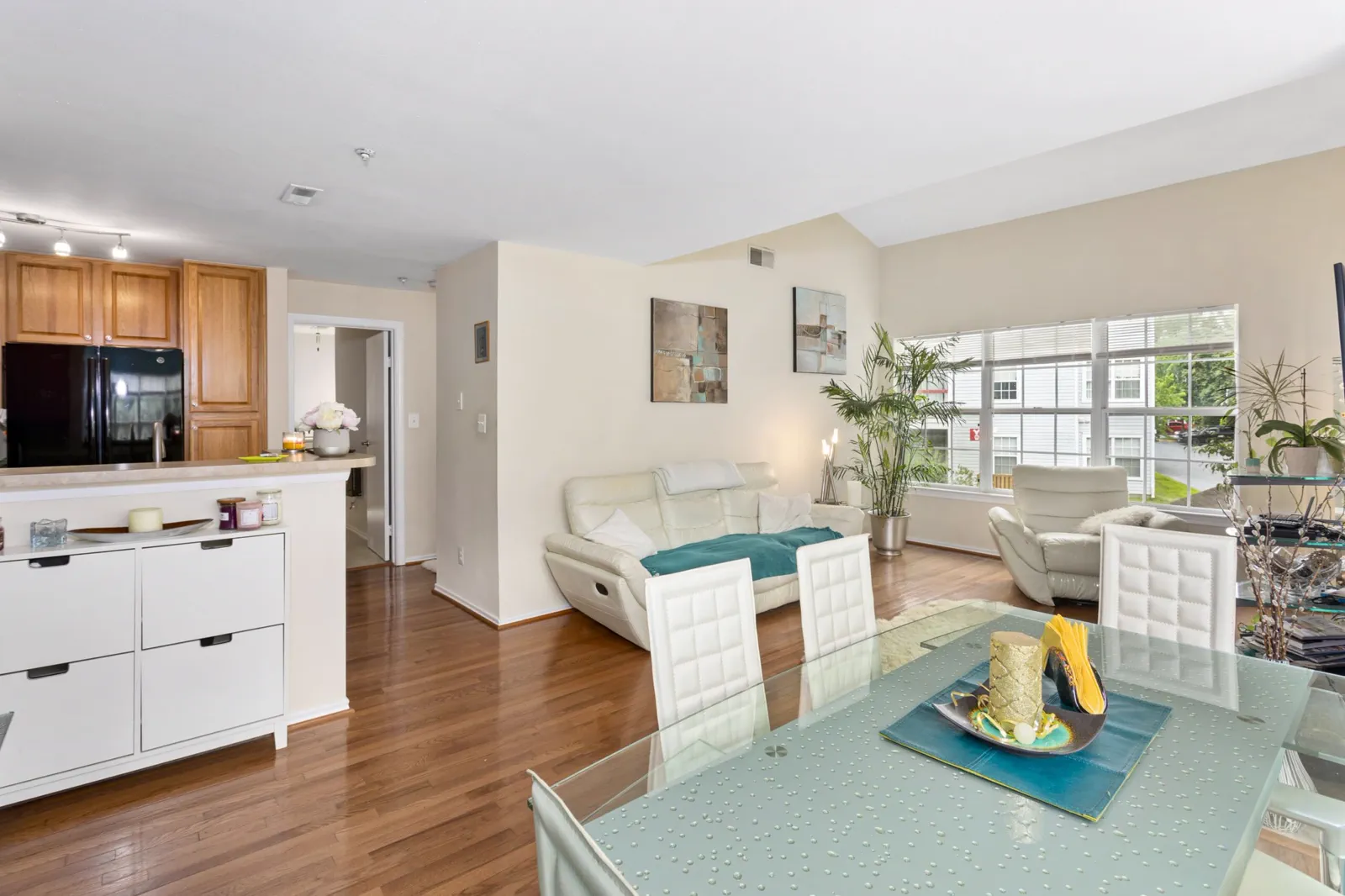 Project 4 real estate photo 9