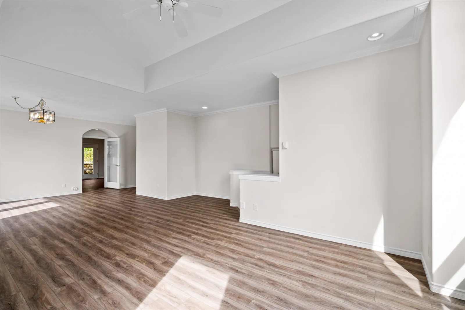 Virtual Furniture real estate photo 7